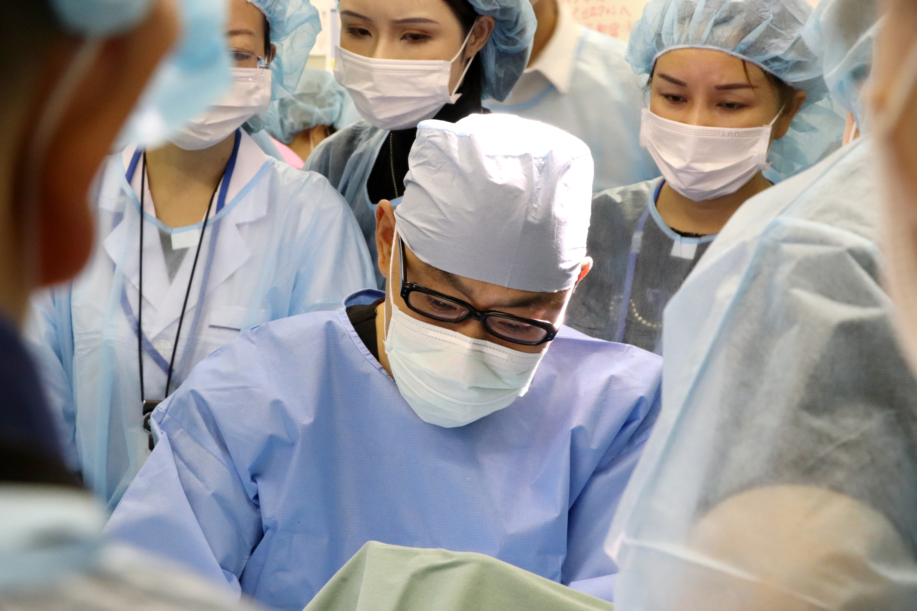 2018年10月23日・24日、中国医師団の方々が東京美容外科へ視察にいらっしゃいました。