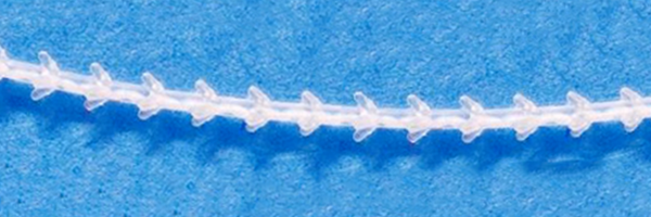 「アンカー」が付いた糸リフト独自の特殊糸